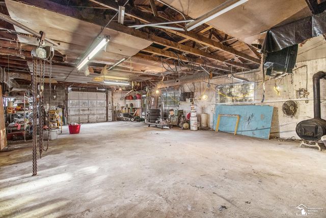 6399 Whiteford Center Road, Lambertville, MI 48144