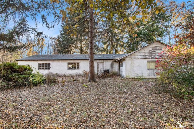 6399 Whiteford Center Road, Lambertville, MI 48144