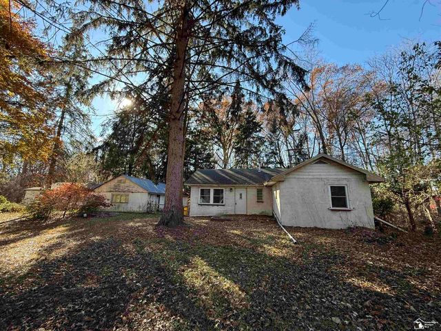 6399 Whiteford Center Road, Lambertville, MI 48144