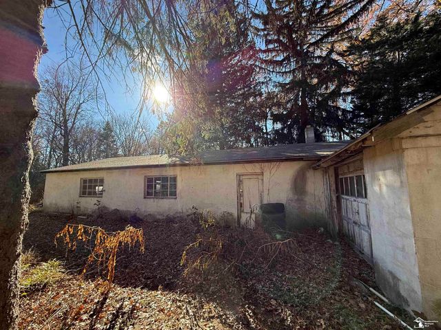 6399 Whiteford Center Road, Lambertville, MI 48144