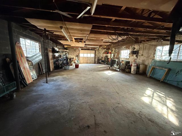 6399 Whiteford Center Road, Lambertville, MI 48144