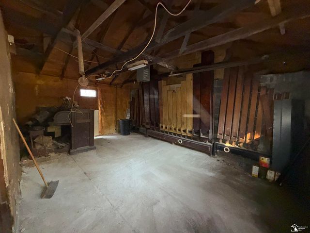 6399 Whiteford Center Road, Lambertville, MI 48144