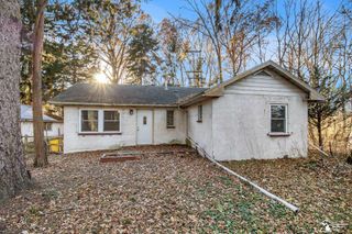 6399 Whiteford Center Road, Lambertville, MI 48144