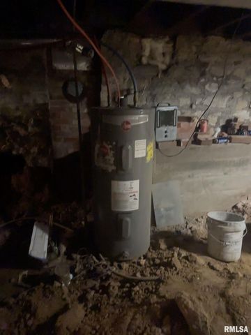 518 ADAMS Street, Quincy, IL 62301