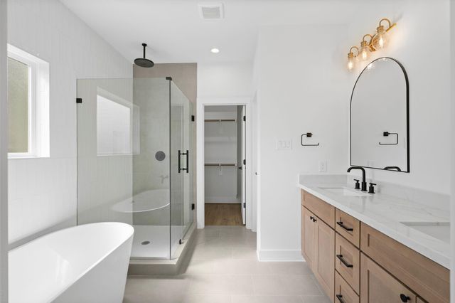 826 Curtin Street G, Houston, TX 77018