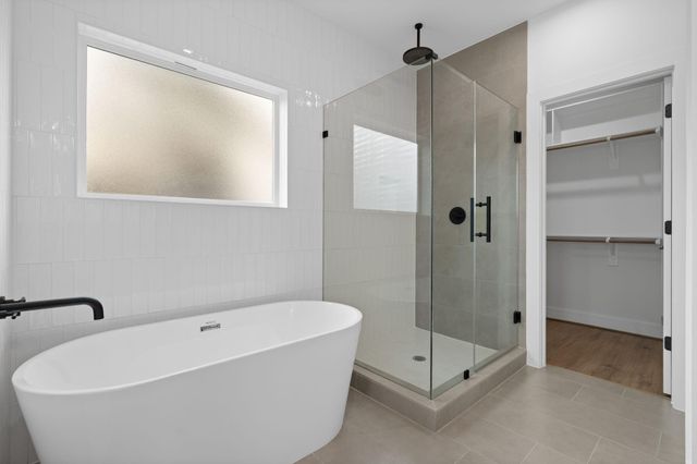 826 Curtin Street G, Houston, TX 77018