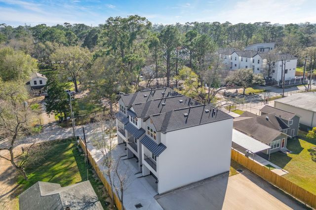 826 Curtin Street G, Houston, TX 77018