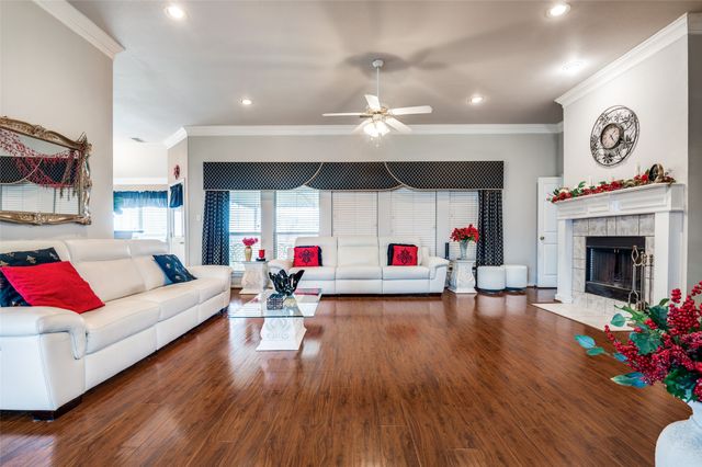 8934 Colonial Drive, Crandall, TX 75114