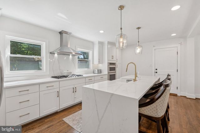 9621 TRAILRIDGE TER, Potomac, MD 20854