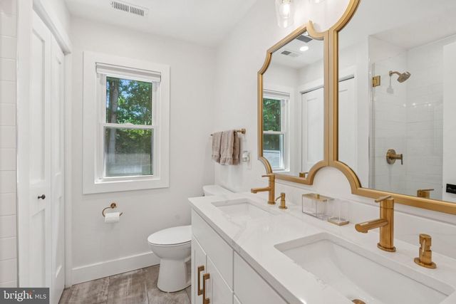 9621 TRAILRIDGE TER, Potomac, MD 20854