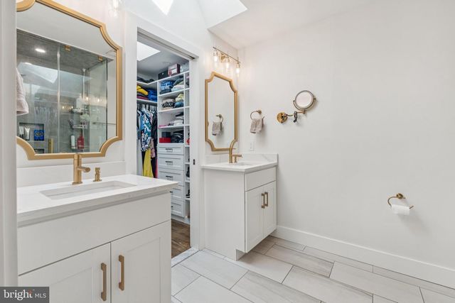 9621 TRAILRIDGE TER, Potomac, MD 20854