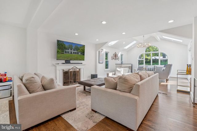 9621 TRAILRIDGE TER, Potomac, MD 20854