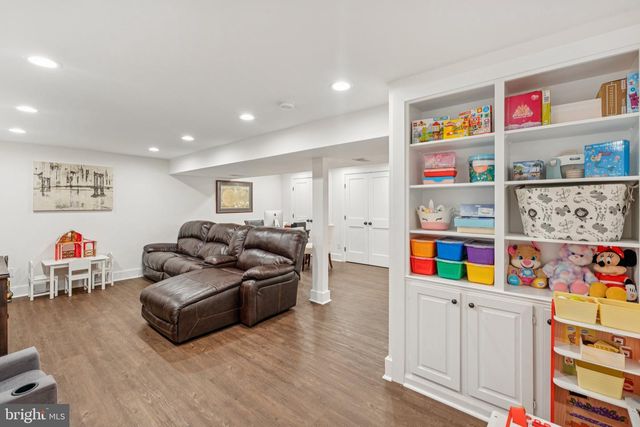 9621 TRAILRIDGE TER, Potomac, MD 20854