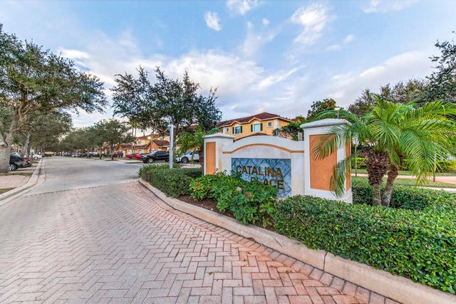 6600 Catalina Lane, Tamarac, FL 33321