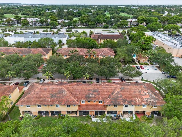 6600 Catalina Lane, Tamarac, FL 33321