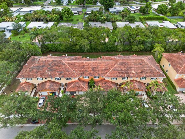 6600 Catalina Lane, Tamarac, FL 33321