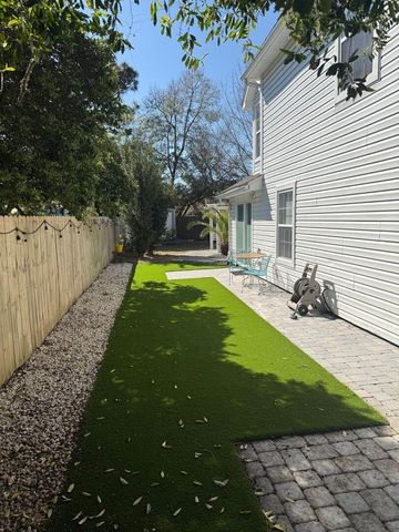 422 NW Canterbury Court, Fort Walton Beach, FL 32548