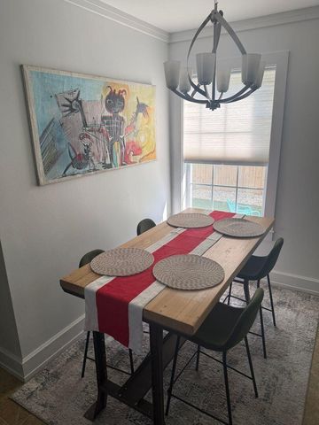 422 NW Canterbury Court, Fort Walton Beach, FL 32548