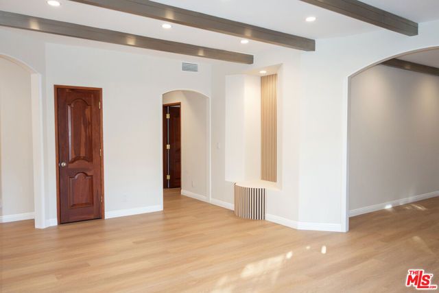 14538 Benefit Street 204, Sherman Oaks, CA 91403