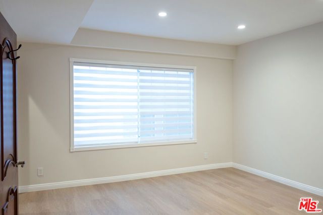 14538 Benefit Street 204, Sherman Oaks, CA 91403