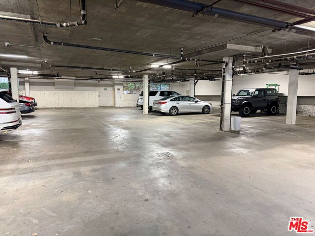 14538 Benefit Street 204, Sherman Oaks, CA 91403