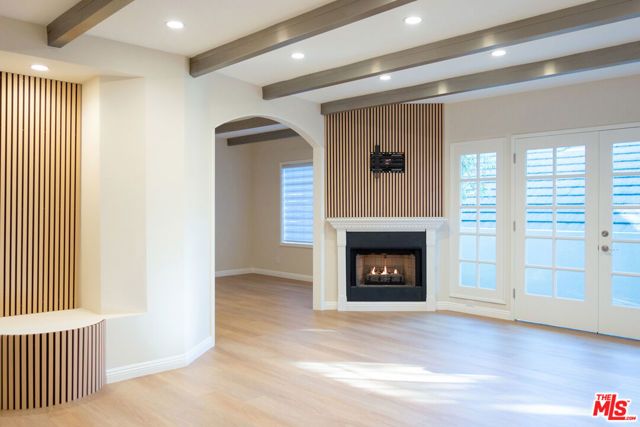 14538 Benefit Street 204, Sherman Oaks, CA 91403