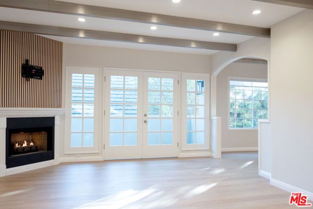 14538 Benefit Street 204, Sherman Oaks, CA 91403