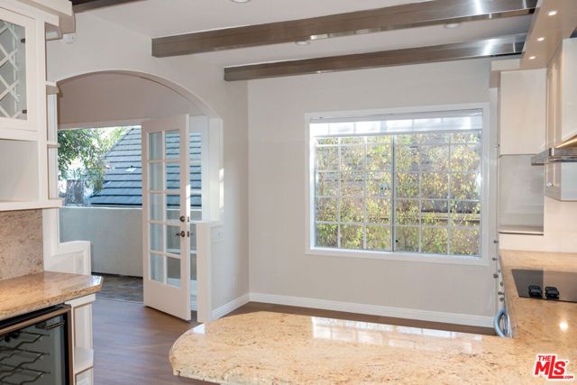 14538 Benefit Street 204, Sherman Oaks, CA 91403