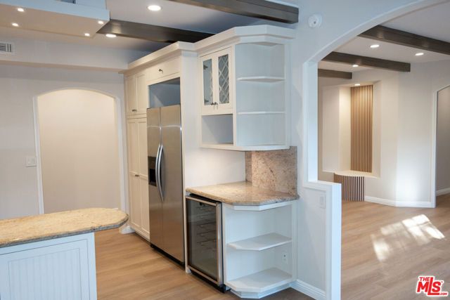 14538 Benefit Street 204, Sherman Oaks, CA 91403