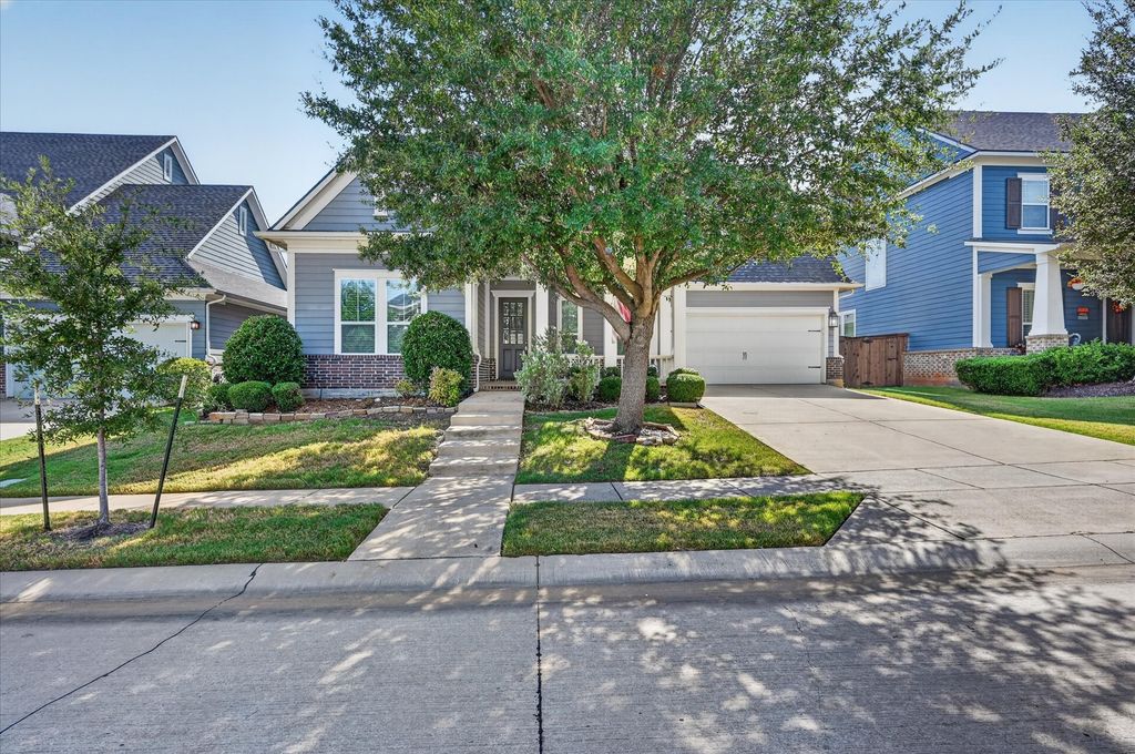 940 Crimson Road, Argyle, TX 76226 — exterior