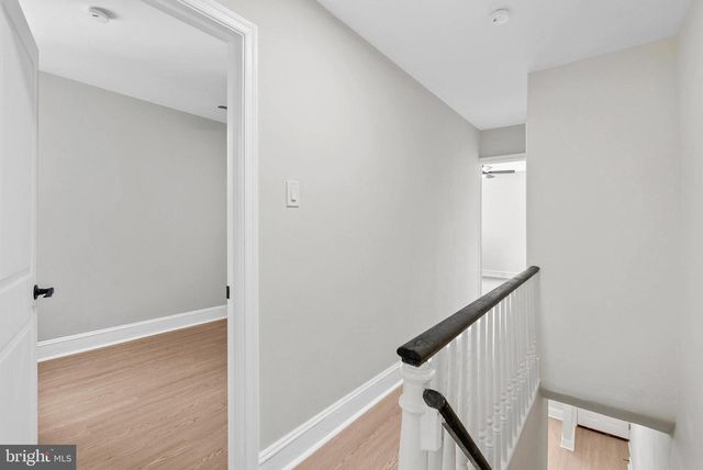 35 E COLLOM ST, Philadelphia, PA 19144