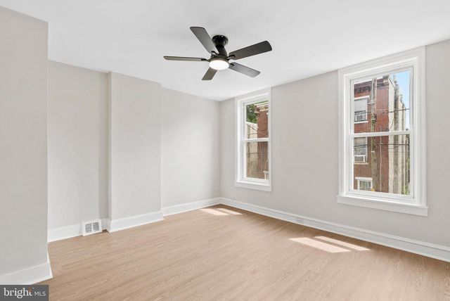 35 E COLLOM ST, Philadelphia, PA 19144