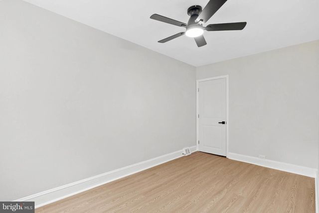 35 E COLLOM ST, Philadelphia, PA 19144