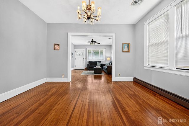 886 Main Street, Fords, NJ 08863