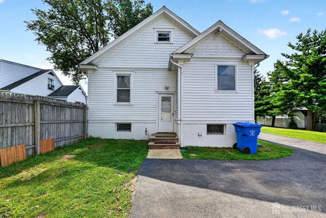 886 Main Street, Fords, NJ 08863
