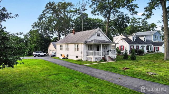 886 Main Street, Fords, NJ 08863
