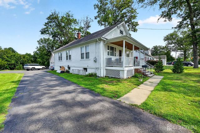 886 Main Street, Fords, NJ 08863