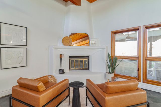 1409 Camino Ecuestre NW, Albuquerque, NM 87107