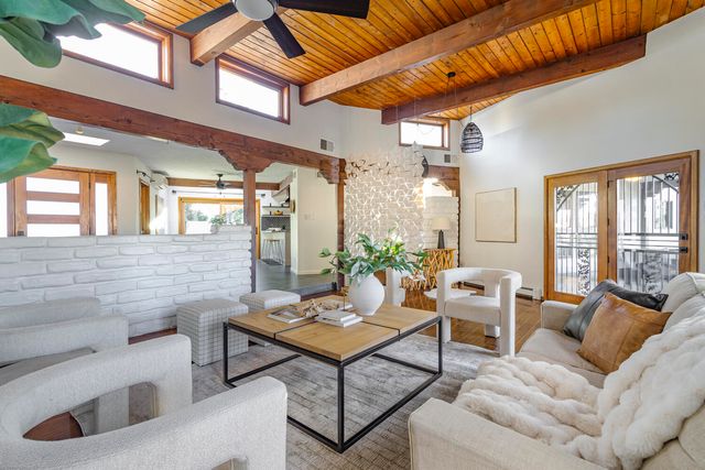 1409 Camino Ecuestre NW, Albuquerque, NM 87107