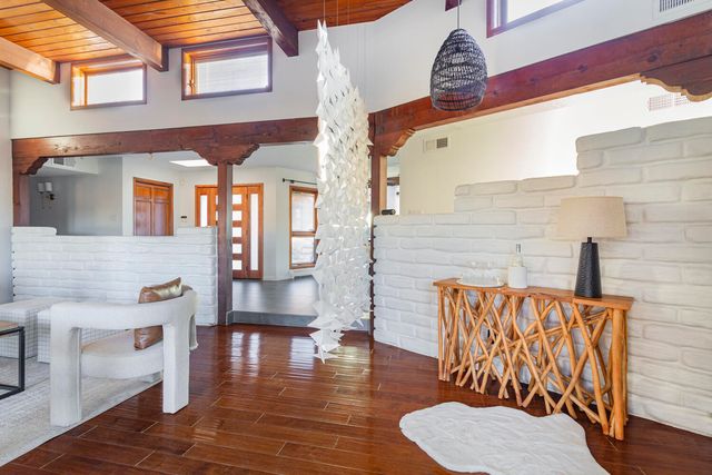 1409 Camino Ecuestre NW, Albuquerque, NM 87107