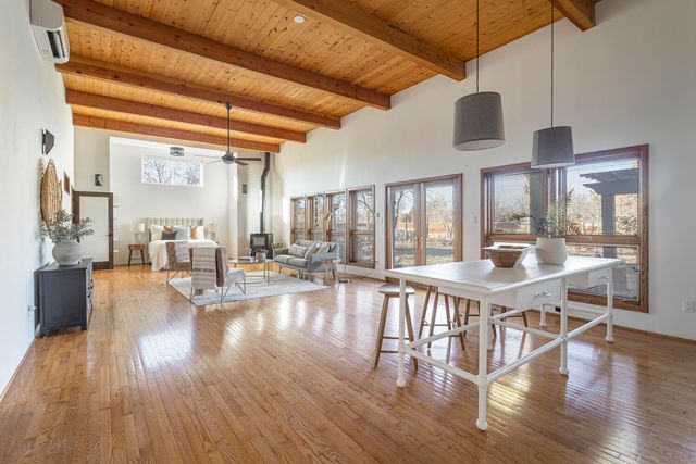 1409 Camino Ecuestre NW, Albuquerque, NM 87107