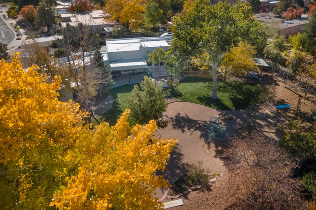 1409 Camino Ecuestre NW, Albuquerque, NM 87107