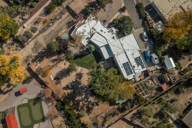 1409 Camino Ecuestre NW, Albuquerque, NM 87107