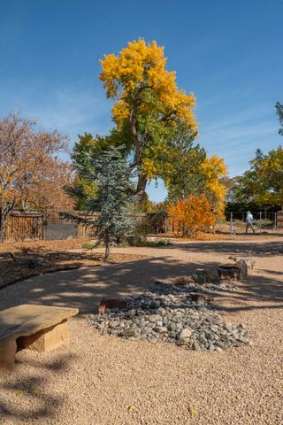 1409 Camino Ecuestre NW, Albuquerque, NM 87107