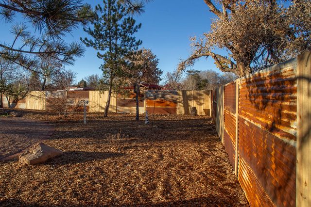 1409 Camino Ecuestre NW, Albuquerque, NM 87107