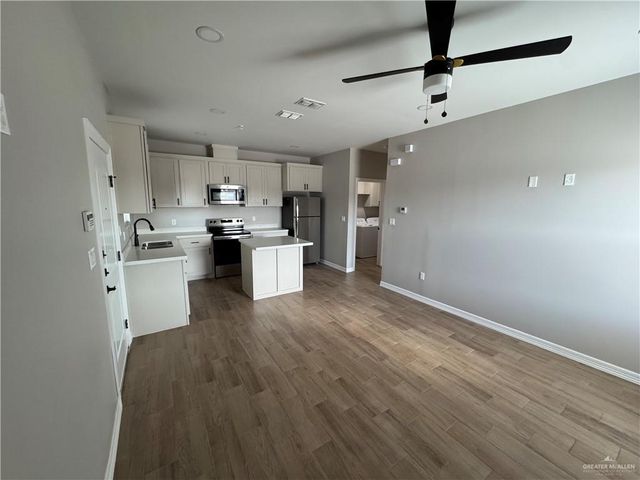 800 Ragland Road 5, Mission, TX 78572