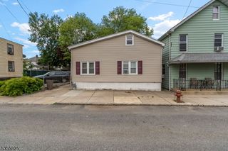 33 Humbert St, Nutley Twp., NJ 07110