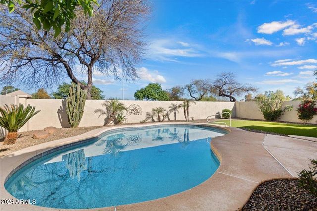 440 N Roger Way, Chandler, AZ 85225