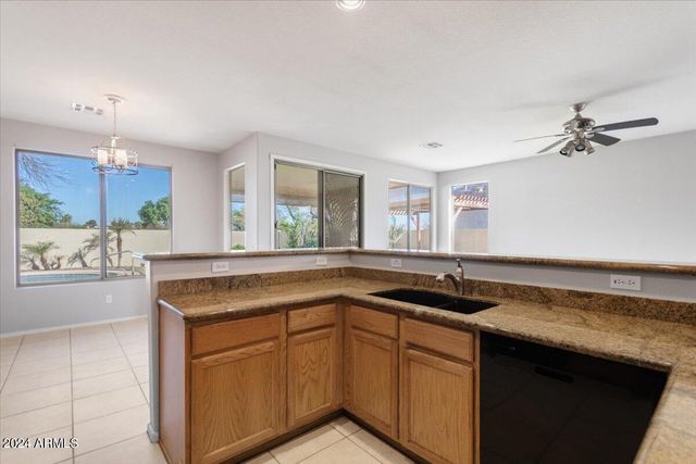 440 N Roger Way, Chandler, AZ 85225