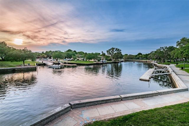 6243 MAIN STREET, New Port Richey, FL 34653
